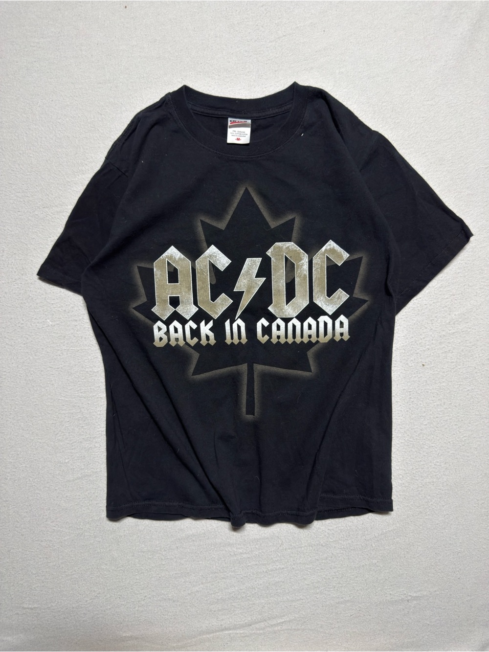 Anvil vintage AC/DC Back in Canada Graphic Tee Black Size Medium